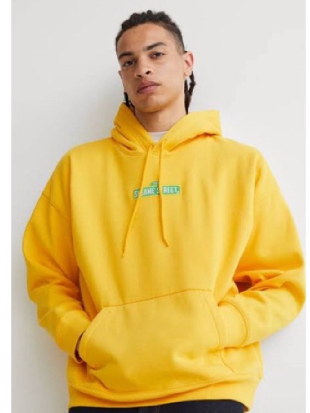 H&M Sesame Street Yellow Hoodie with Bert & Ernie size XL unisex